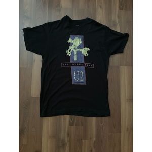 U2 graphic tee